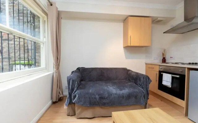 Central Studio Apartment in Chelsea