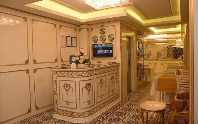 Best Town Hotel