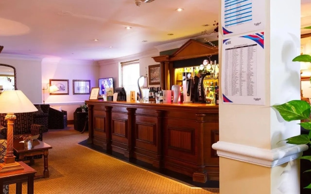 Kingston Lodge Hotel