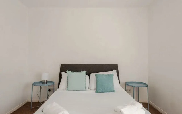 Fantastic 2 bed With Garden, Greenwich