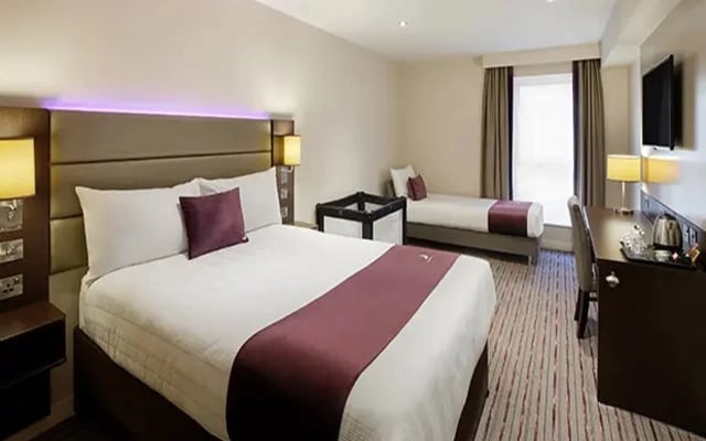 Premier Inn Stafford North - Spitfire