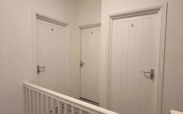 Stylish Dream Home With 4 En-suite Bedrooms