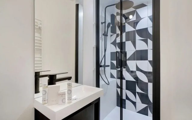 Chic Apartment - 2br/6p - Saint-ambroise
