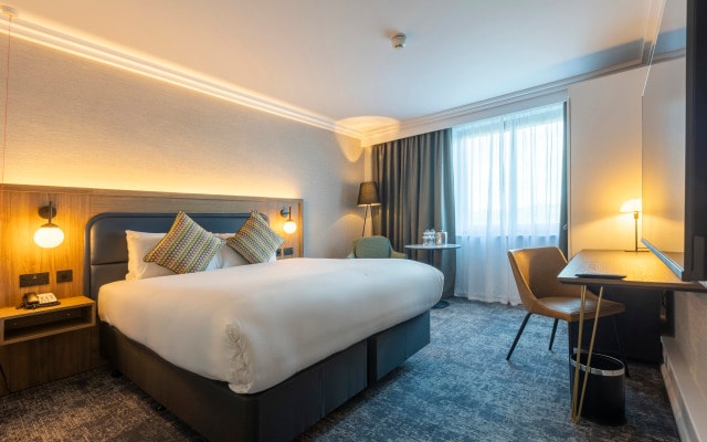 Crowne Plaza Manchester Airport by IHG