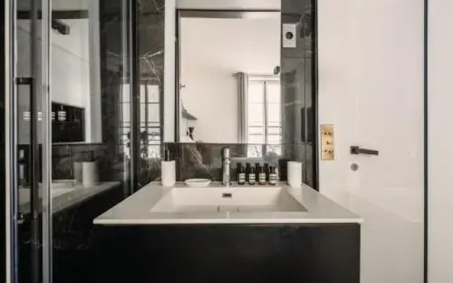 HighStay - Louvre / Saint Honore Serviced Apartments