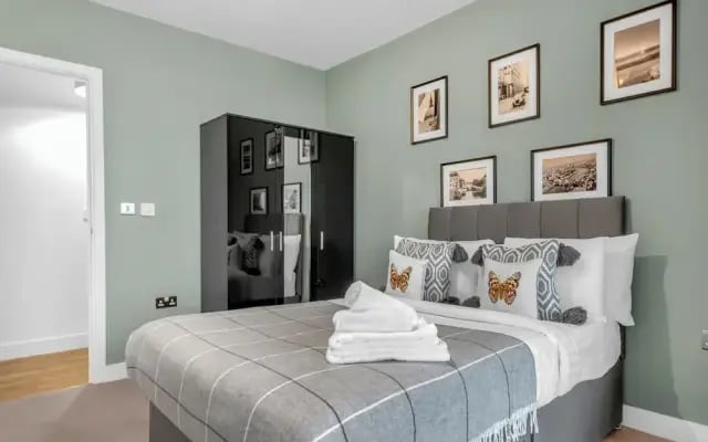 Two Bedroom Apartment in Hackney Wick