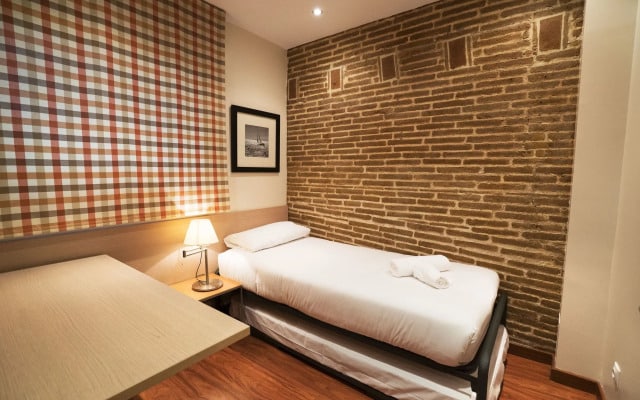 Serennia Cest Apartamentos Arc de Triomf