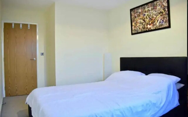 1 Bedroom Apartment in Stockwell
