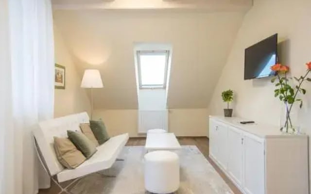 Hotel SLUNECNA LOUKA