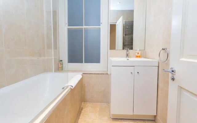2 Bedroom Apartment in Notting Hill