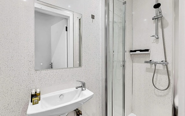 Stylish & Modern St Johns Hill