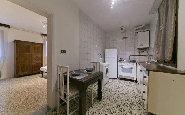 Budget San Stae House