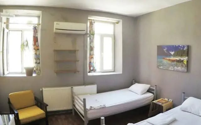 Eastwest Guesthouse