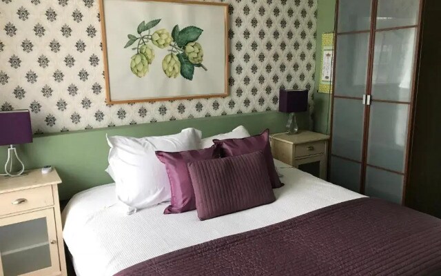 Blaine's: A B&B and private dining....