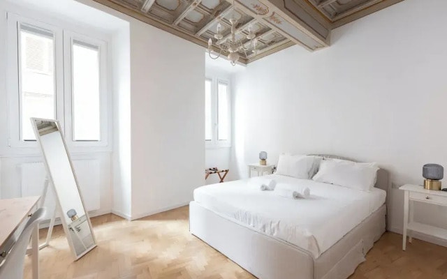 City Center- Modern and Bright apartment