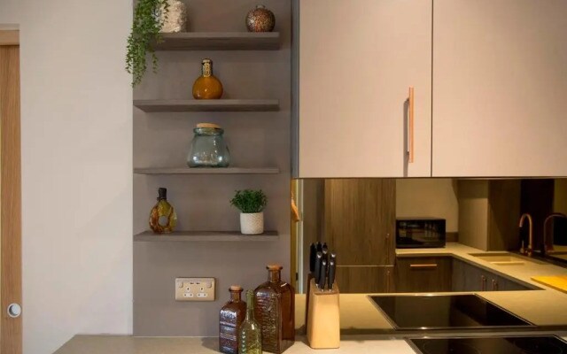 The Quadrant - The Palm Suite
