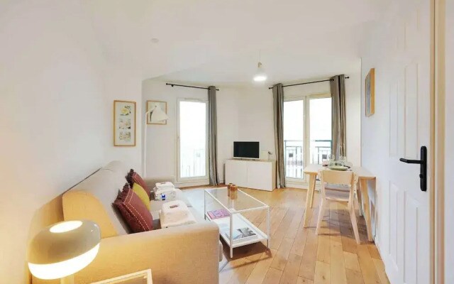 Bright, Modern Studio for 2P - La Defense