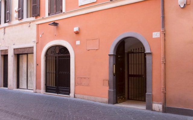 ROMAC - Condotti Suite by Spanish Steps
