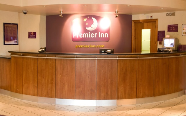 Premier Inn Heathrow Airport - M4/J4