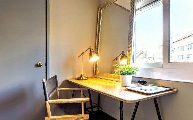 Lovely penthouse 2BR in Eixample - ArtBlue