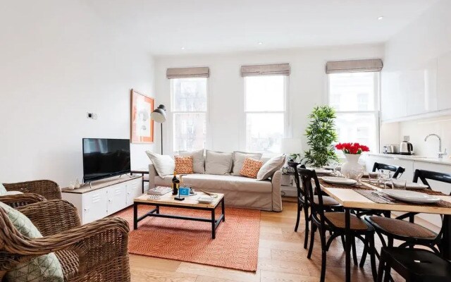 The Lillie Road Residence I - Eh1