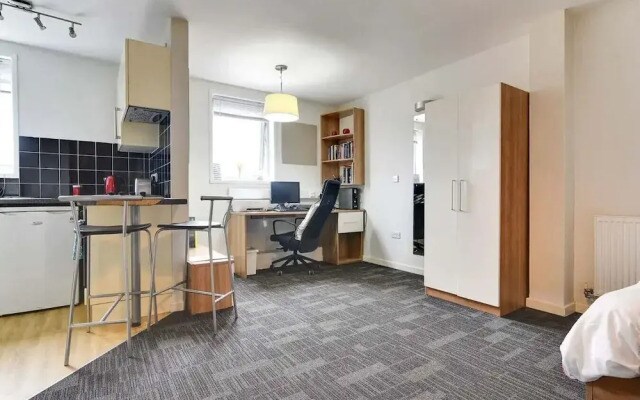 Student Only Luxury Apartment at Islington Near Emirates Stadium