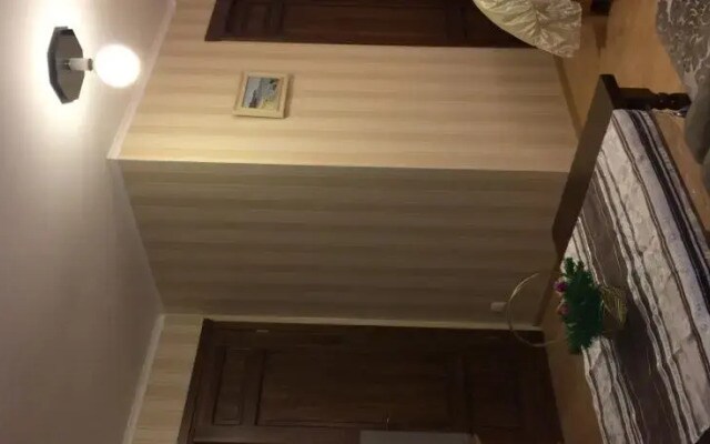 На улице Архитектора Попова