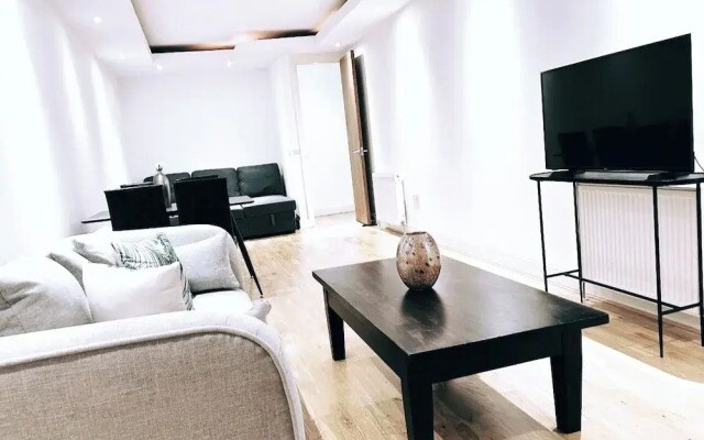 LUX Oxford Street Marylebone Flat