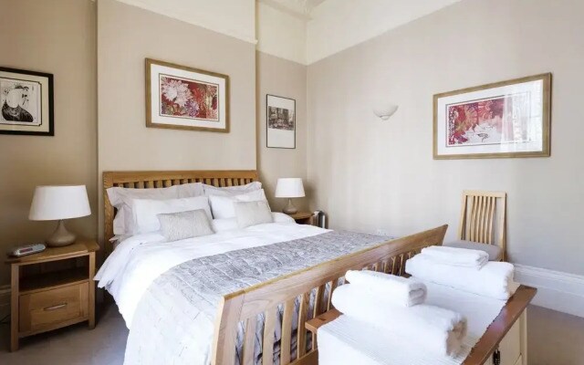Charming Victoria Home close to Buckingham Palace