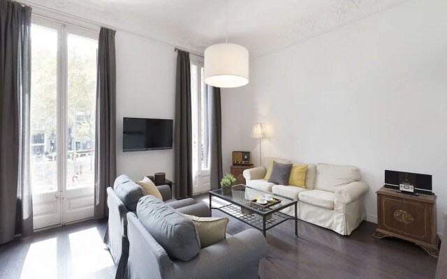 Fira Luxury Nextdoor