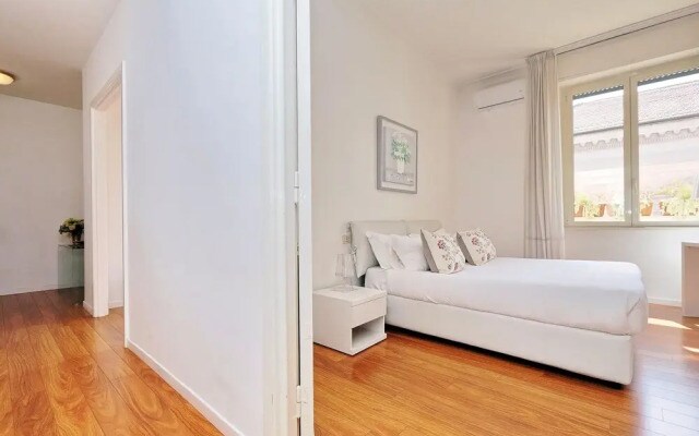 Colosseo Charme - My Extra Home