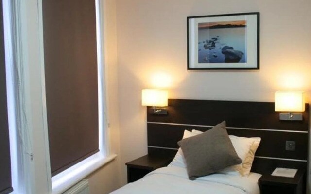 BayTree Hotel