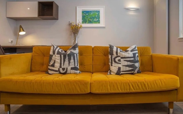 Stunning Rare Soho Gem