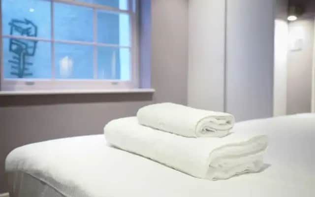 1 Bedroom Flat In Kensington