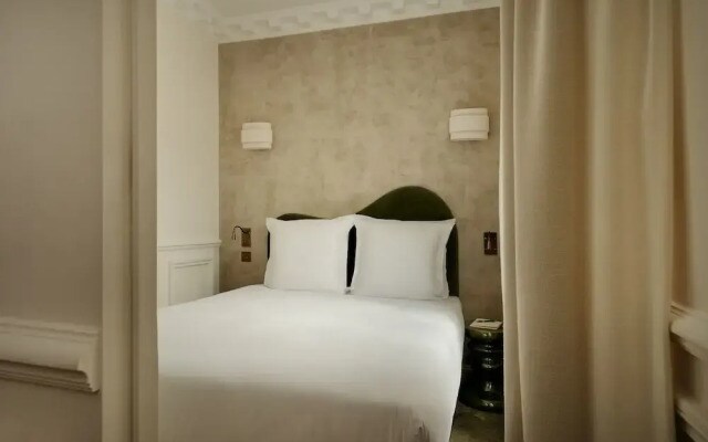 Apartment in Paris for 4 People