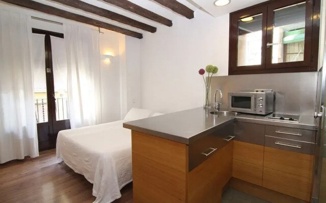 Bcn2stay Apartments