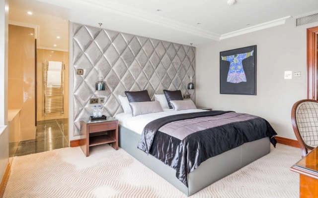 Radisson Blu Hotel, London Heathrow