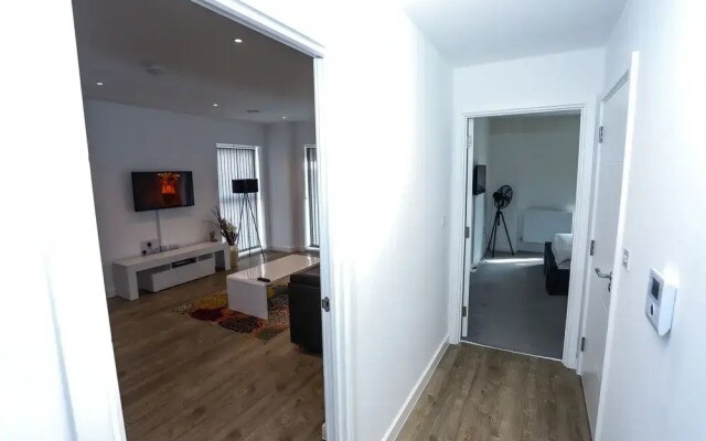 Exquisite One Bed Apartment