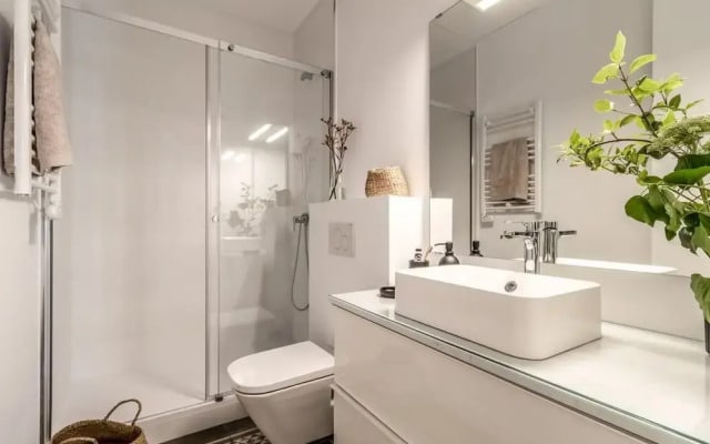 Casaluce - 2 Bedrooms in Trafalgar