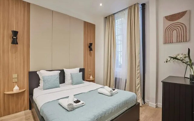 The Upper Marais Superb Apartment for 8 People