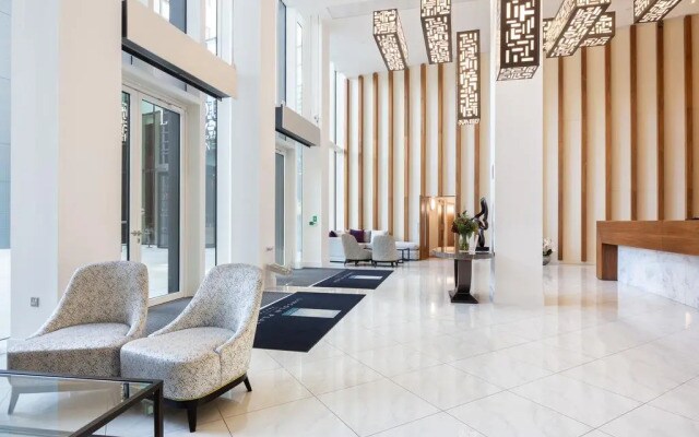 Lincoln Plaza Apartments By Squa.re