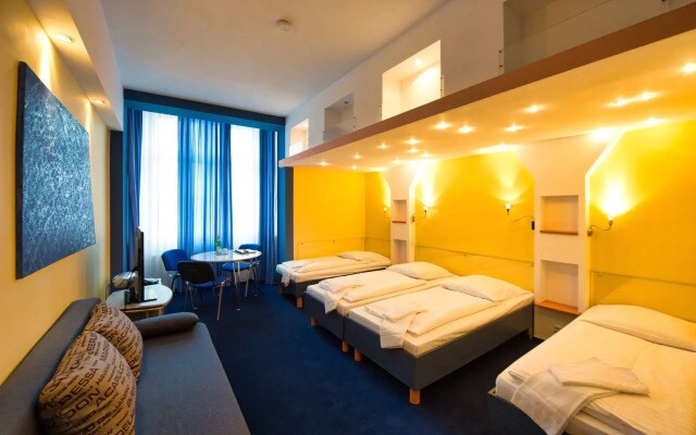 Art Hotel Charlottenburger Hof