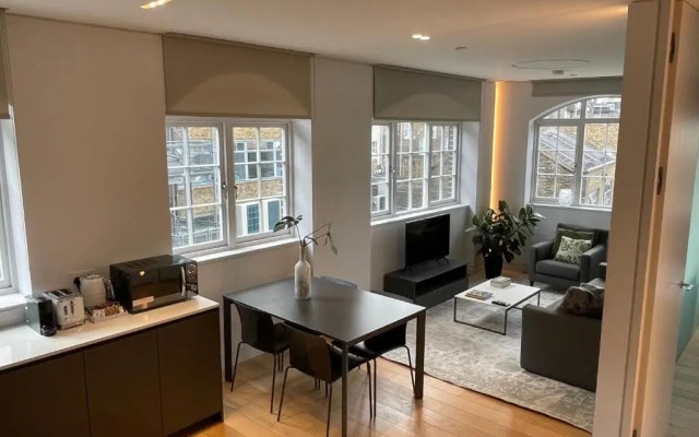 Mirabilis Apartments - Bayham Place