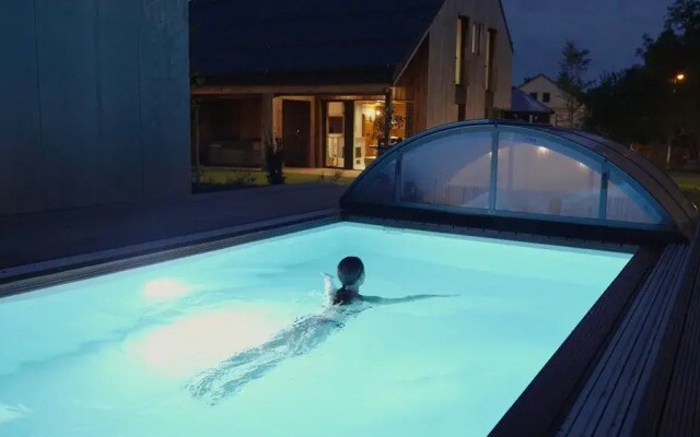 Villa in Cerny Dul With Pool & Sauna