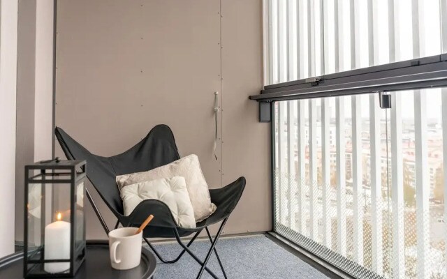 1-BR 11th Floor with Balcony