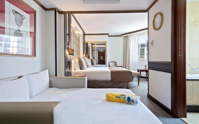 Melia White House Hotel