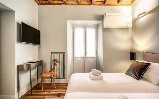 Febo Decharm apartment