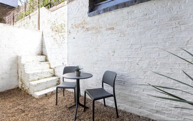 Wonderful Chelsea Apartment