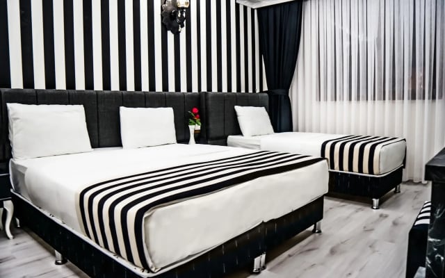 Cnr Inci Hotel
