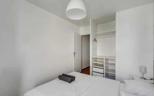 Chic and spacious apart with parking